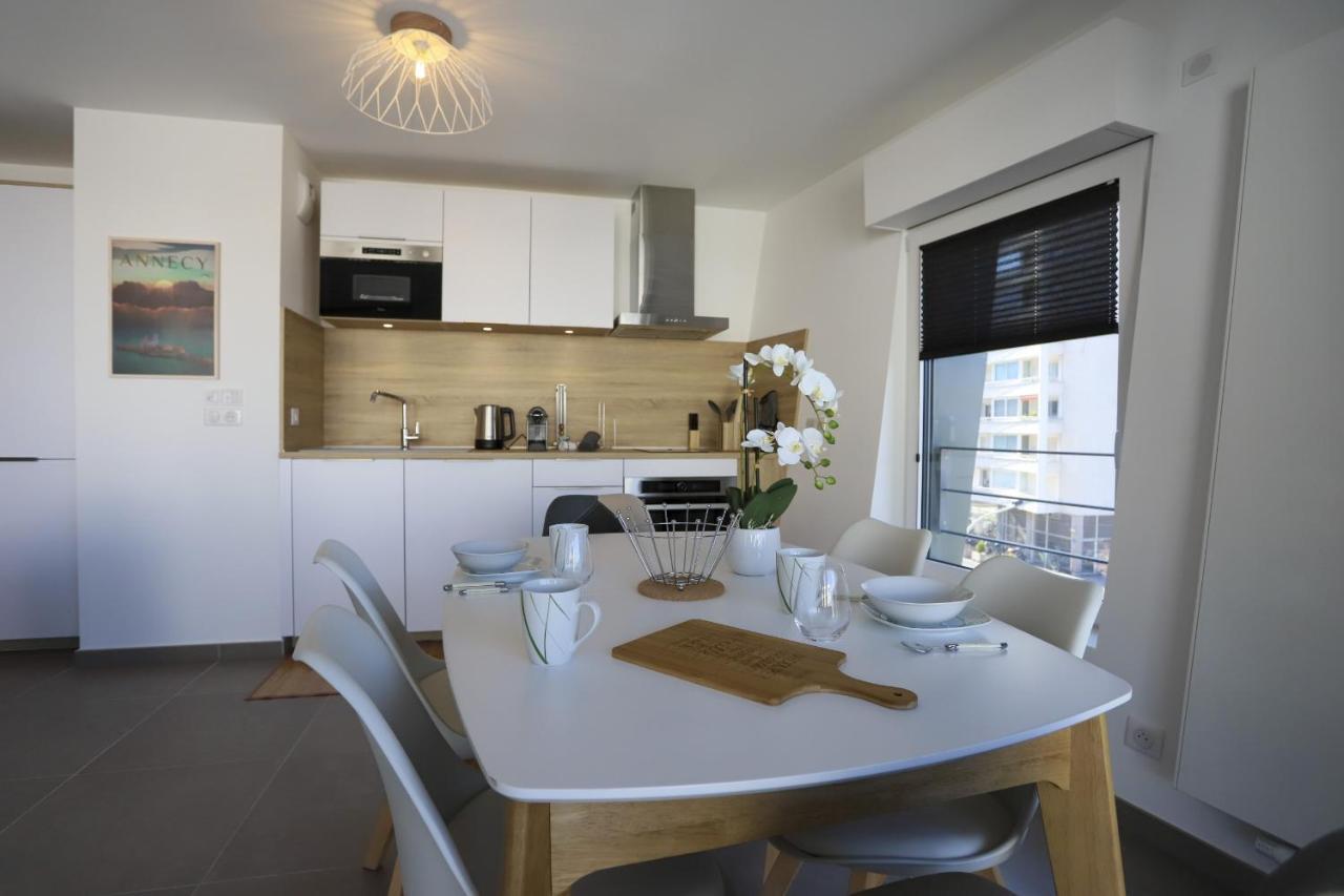 La Plume Vue Lac 3 Etoiles - Garage Prive, Secteur Recherche, Moderne & Tout Equipe, 6 Personnes Annecy Exterior photo