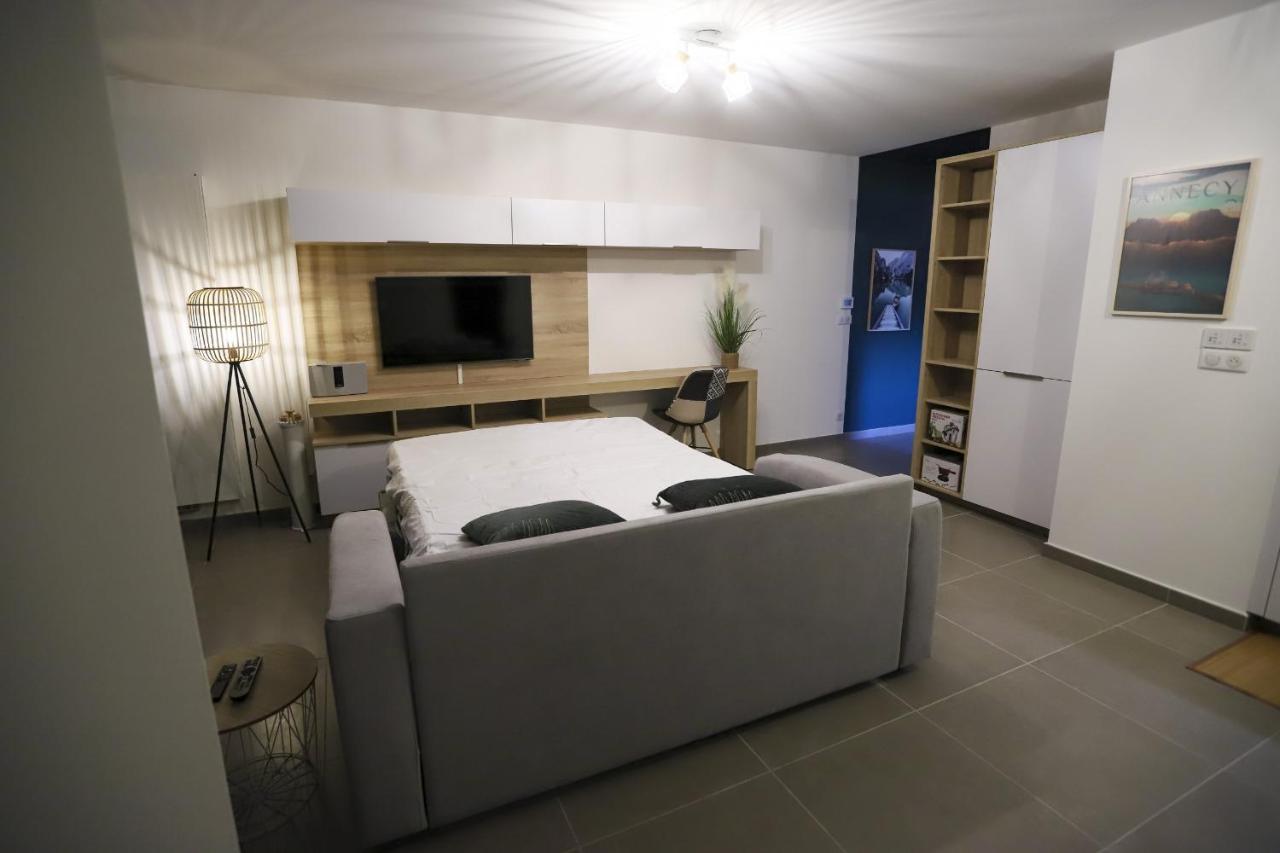 La Plume Vue Lac 3 Etoiles - Garage Prive, Secteur Recherche, Moderne & Tout Equipe, 6 Personnes Annecy Exterior photo