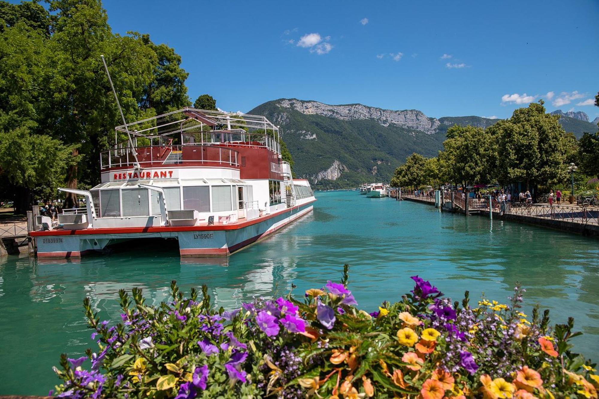 La Plume Vue Lac 3 Etoiles - Garage Prive, Secteur Recherche, Moderne & Tout Equipe, 6 Personnes Annecy Exterior photo